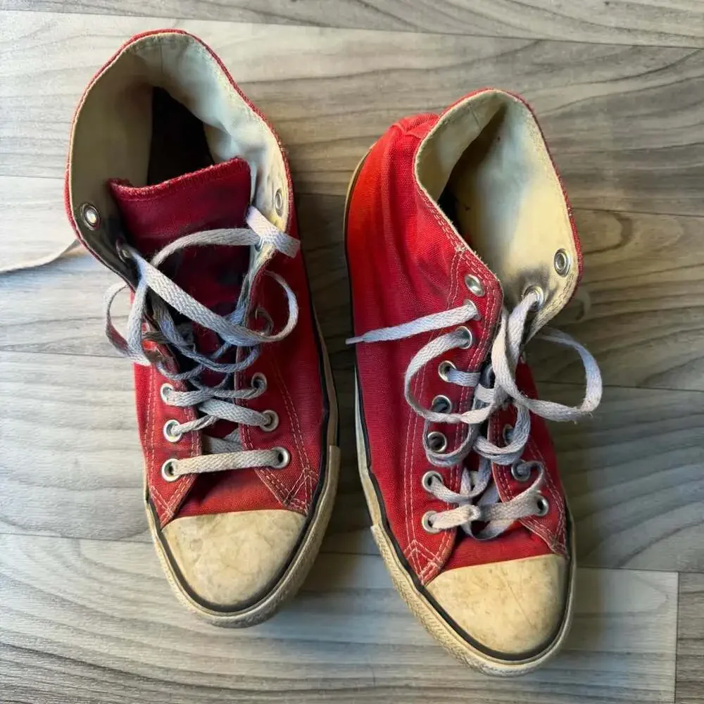Vintage Y2K Converse Chuck Taylor All Star Red High Top Sneakers